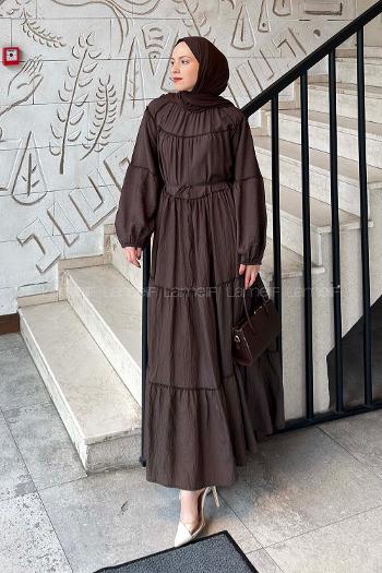 Lamelif Kat Detaylı Bağlamalı Elbise Acı Kahve