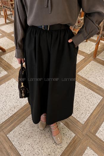 Black Poplin Fabric Unprinted Pleated Skirt
