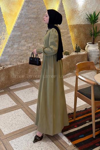 Lamelif Kemer Detaylı Boydan Düğmeli Elbise Yağ Yeşili