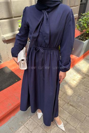 Lamelif Kravat Yaka Bağlama Detaylı Elbise Lacivert