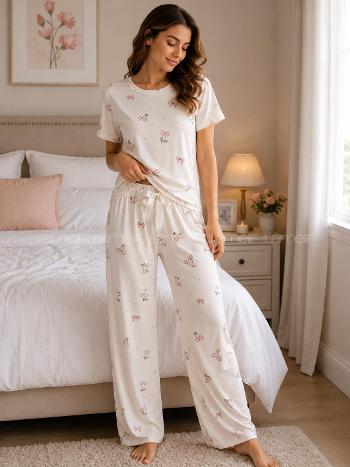 Lamelif Kadın Kiraz DesenLİ  Cares Kumaş Pijama Takımı