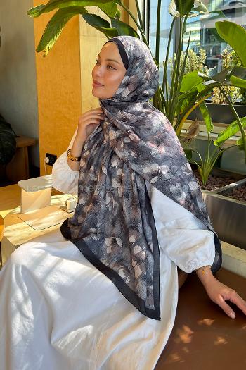 Lamelif Çiçek Desen Lara Soft Şal Antrasit