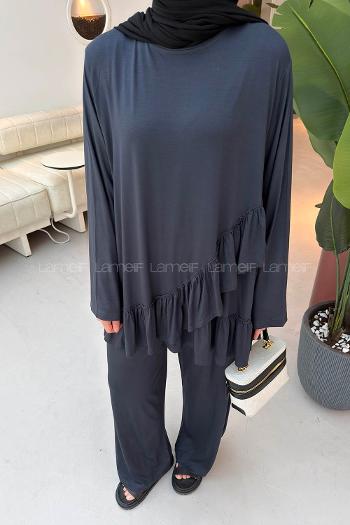 Navy Blue Crew Neck Long Arm Combed Fabric Regular Trousers Comfortable Suit