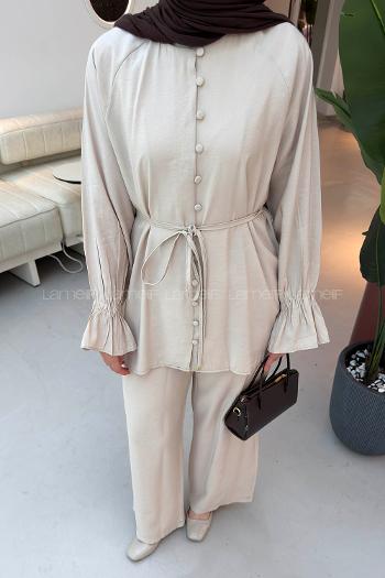 Cream Crew Neck Long Arm Sandy Fabric Regular Trousers Comfortable Suit