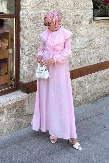 Lamelif Omuz Kat Kat Detaylı Efil Elbise Pembe