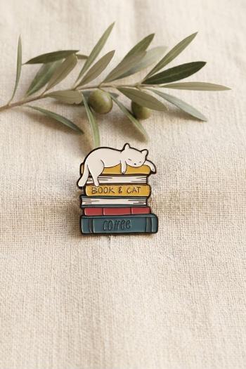 lamelif Kitap ve Kedi Broş
