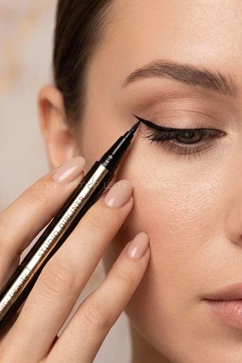 Black Dipliner Eyeliner