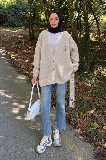 Lamelif Kalp Nakış Detaylı Oversize Hırka Bej
