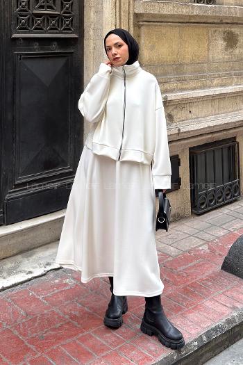 Ecru Zippered Neck Long Arm With Zipper Pleated Suit
