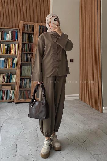 Khaki Crew Neck Long Arm Buttoned Elastic Trousers Suit