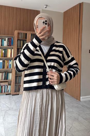 Lamelif Çizgili Crop Hırka Siyah