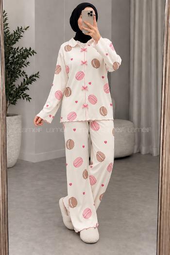 Lamelif Bisküvi Desenli Fiyonk Detaylı Pijama Takımı