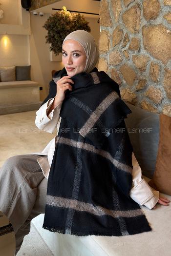 Lamelif Ekose Desen Omuz Şal Siyah Vizon