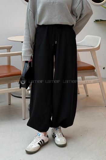 Lamelif Paça Büzme Detaylı Oversize Eşofman Siyah