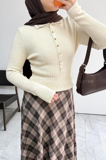 Ecru Neckband Long Arm Jumper