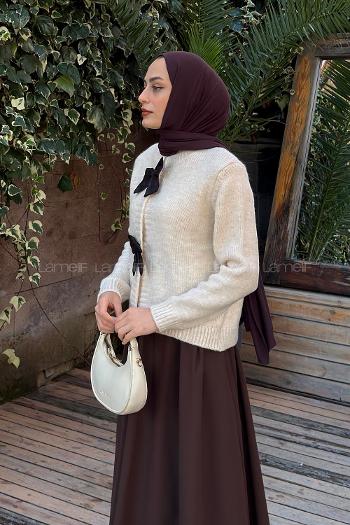 Lamelif Fiyonklu Çıt Çıt Hırka Ekru