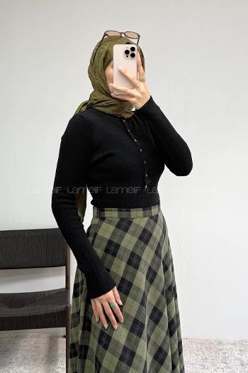 Black Neckband Long Arm Jumper