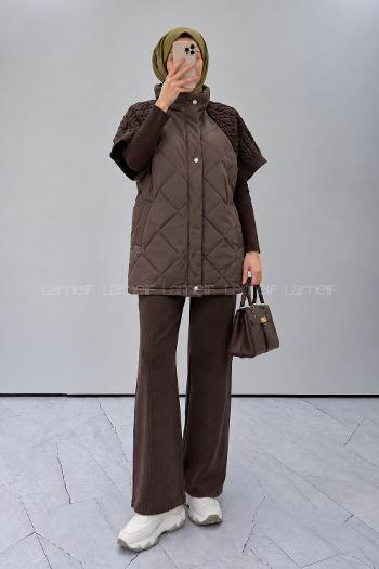 Brown Neckband Sleeveless Arm With Zipper Unprinted Vest