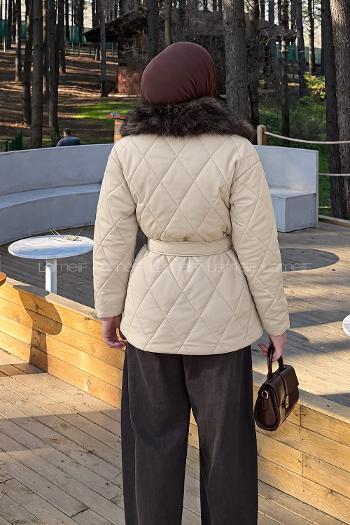 Lamelif Kürk Yaka Bağlama Detaylı Mont Taş Rengi