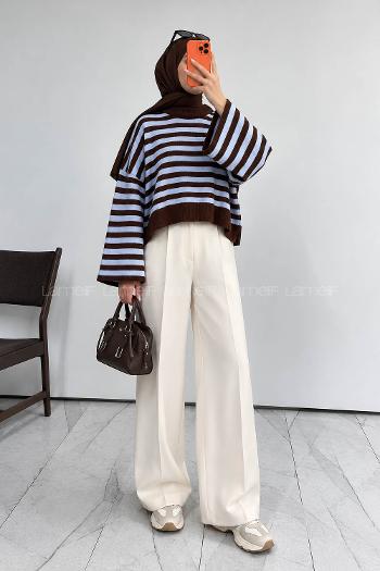 Bitter Brown Crew Neck Long Arm Jumper