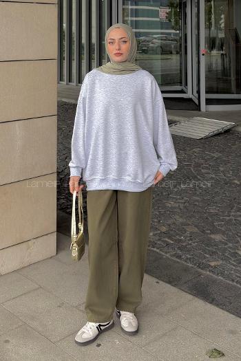 Gray Crew Neck Long Arm Unprinted Sweatshirt