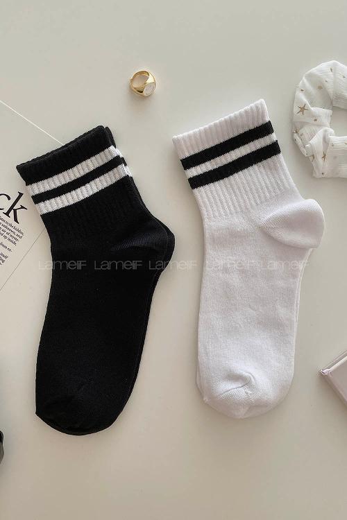 Lamelif Siyah ve Beyaz Çizgili Tenis Çorap