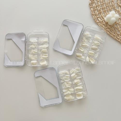 Off White Artificial Nails