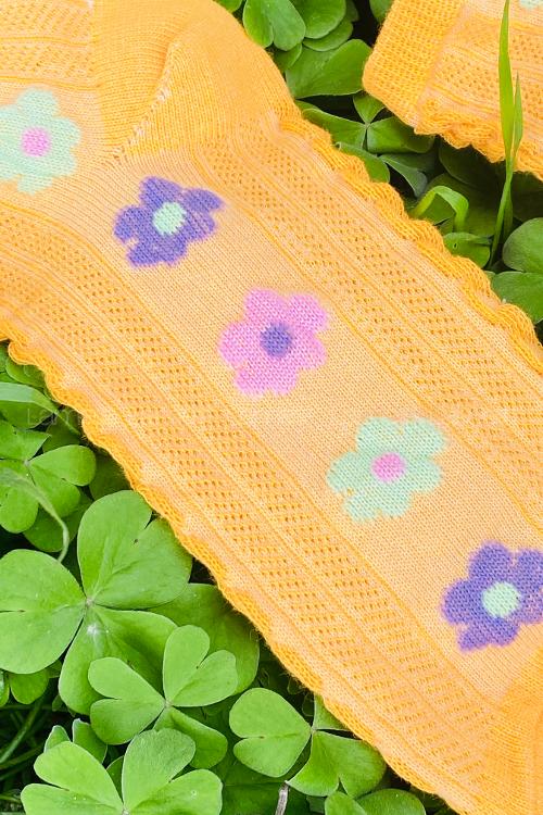 Lamelif  Çiçekli Örgülü Patik Çorap