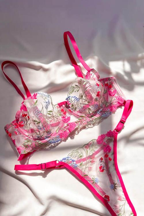 Lamelif Çiçekli Bra Tül Takım