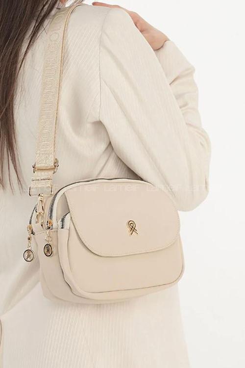 Cream Buckle Skin Hand Bag Bag