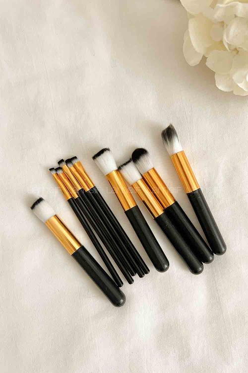 Black Makeup Brush