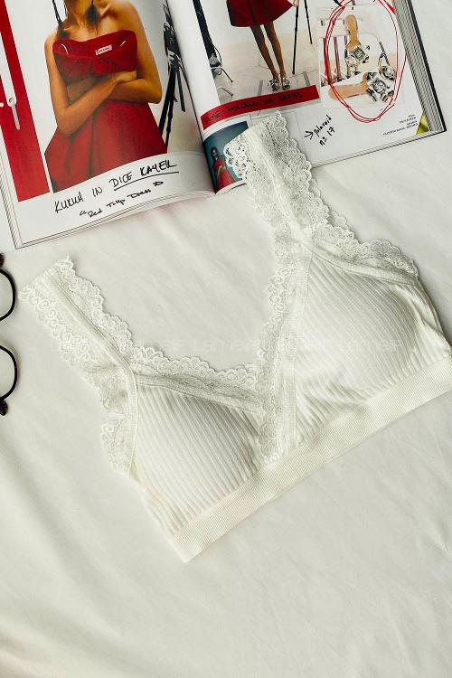 Lamelif Dantel Askılı Pedli Sporcu Sütyen