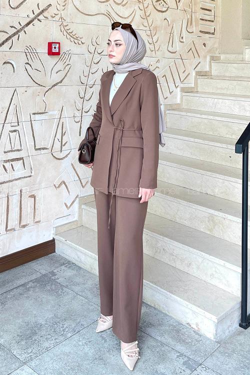 Lamelif Bağlama Detaylı Ceket Takım Kahverengi