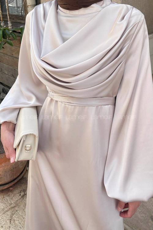 Lamelif Ön Drapeli Saten Tesettür Elbise Taş Rengi