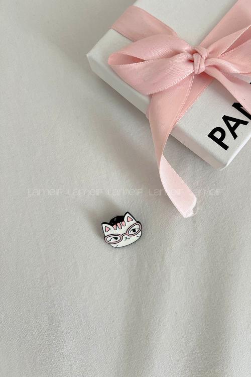 Lamelif Gözlüklü Kedi Demir Broş