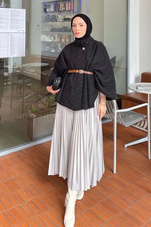 Lamelif Hakim Yaka Kemer Detaylı Kaşe Panço Siyah