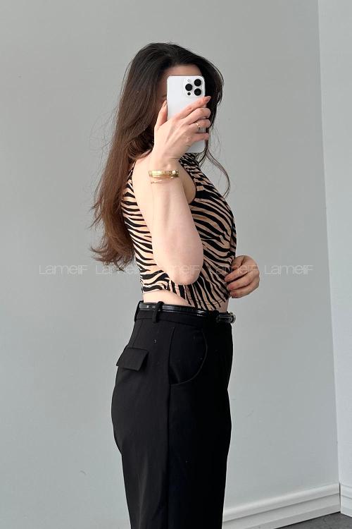 Lamelif Kruvaze Detaylı Zebra Desen Body Camel