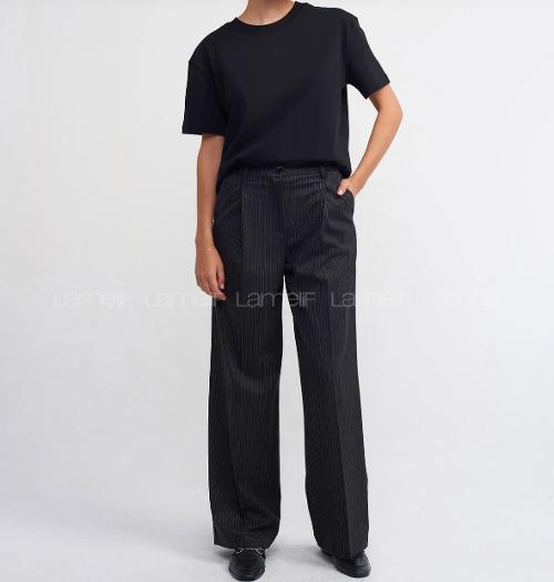 Lamelif Dilvin 30312 Dekoratif Dikişli Bisiklet Yaka Tshirt-Siyah