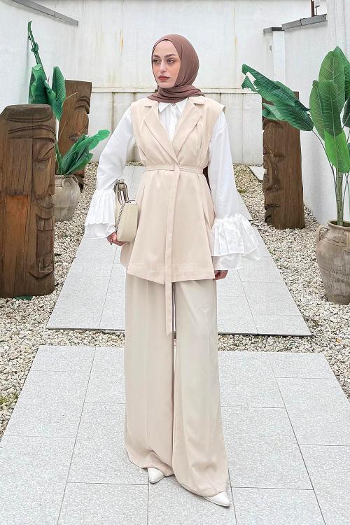 Lamelif İnce Kuşaklı Yelekli Takım Bej