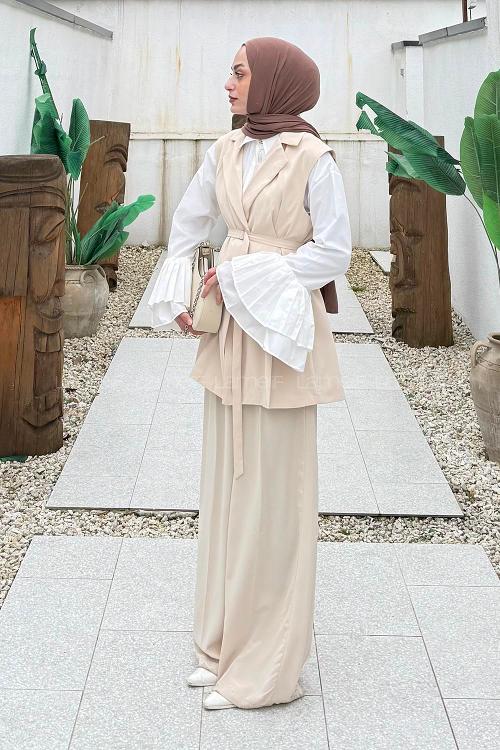 Lamelif İnce Kuşaklı Yelekli Takım Bej