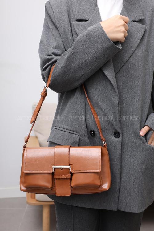 Tan Buckle Skin Hand Bag Bag