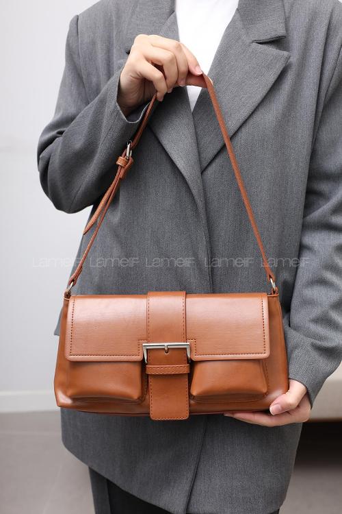 Tan Buckle Skin Hand Bag Bag