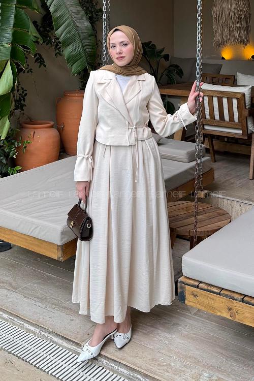 Lamelif Çift Yakalı Takım Krem