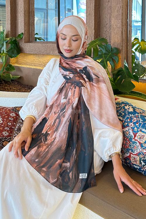 Lamelif Sulu Boya Desen Soft Şal Siyah Tarçın