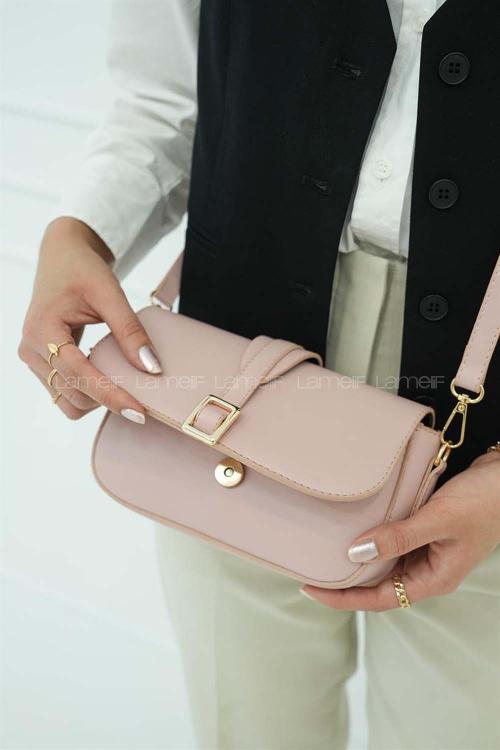 Lamelif Tokalı Çapraz Askılı Kadın Çanta Pudra