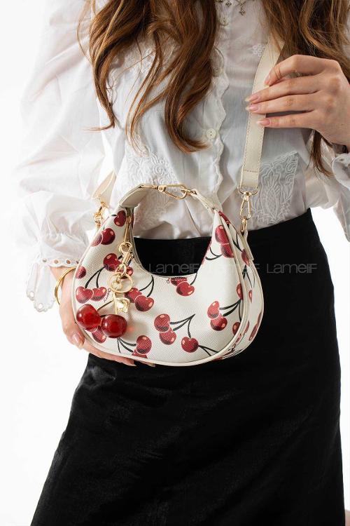 Lamelif Betty Model Charm Hediyeli Kadın El Ve Omuz Çantası Ekru