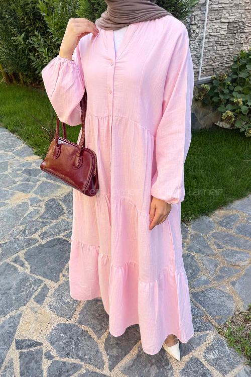 Lamelif Ön Yarım Düğme Detaylı Müslin Kumaş Tesettür Elbise Pembe