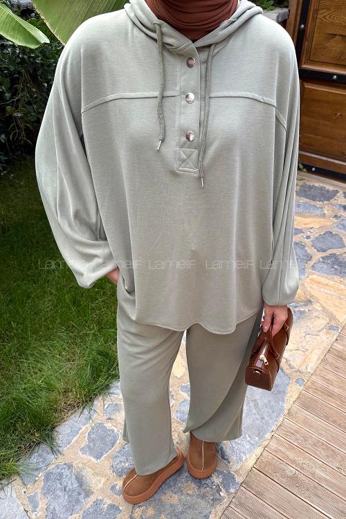 Plum Green Hood Neck Viscose Fabric Polyester Comfortable Suit