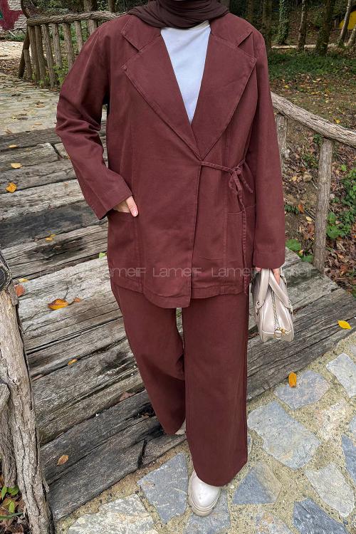 Lamelif Yan Bağlama Detaylı Pantolonlu Takım Kahverengi