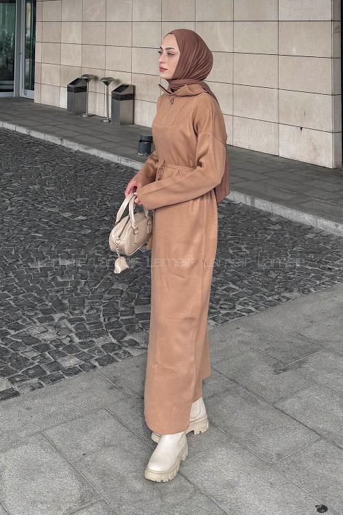 Lamelif Fermuar Detaylı Triko Elbise Camel